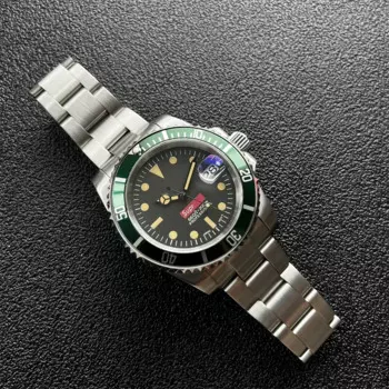 40mm S Retro Men Refined Steel Watch With Sapphire Glass Japanese NH35 NH36 Movement Green Luminous Watch Customization TOP