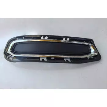 4KD 807 319 A/4KD 807 320 A Пластина выхлопной трубы Дефлектор заднего бампера Яркая полоса Заглушка Крышка Рамка для Audi A6L C8 2019-2022