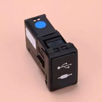 86190-0E090 Разъем адаптера USB и AUX, подходит для Toyota Tacoma Sienna Yaris Highlander Land Cruiser Camry Avalon Corolla RAV4