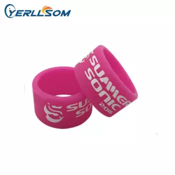 900 шт./лот высококачественные индивидуальные резиновые силиконовые кольца с печатным логотипом для мероприятий P20060710