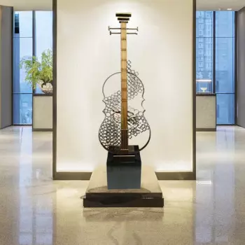 Абстрактная скрипка, музыкальные инструменты, роскошные металлические украшения, гостиная, вестибюль отеля, вход, произведение искусства, от пола до потолка