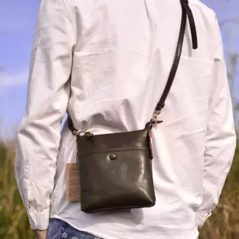 AETOO Высококачественная растительная дубленая телячья кожа Спортивная повседневная женская сумка модный бренд простая универсальная молодежная сумка