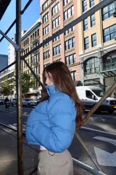 Aritzia синий пуховик Ruby очень теплый в зиму 90 белый утиный пух супер пуховик