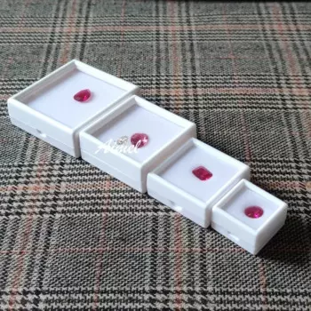 ATFUMEL Квадратная пластиковая подставка для украшений