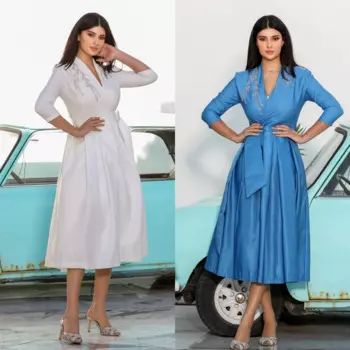 Атласное платье-миди с V-образным вырезом