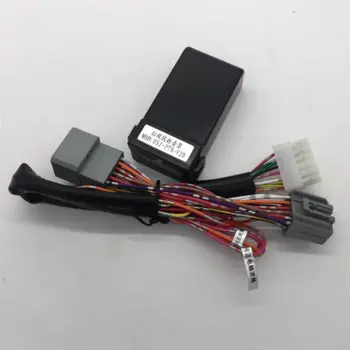 Комплект автоматического бокового зеркала для Hyundai IX35 складывается и раскладывает автоматически оригинальный пульт дистанционного управления автомобиля.