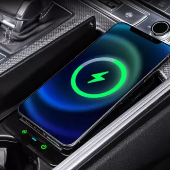 Автомобильное беспроводное зарядное устройство для Audi A6 C8 A7 S6 S7 RS6 RS7 2019-2022