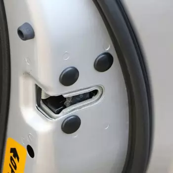 Автомобильный дверной замок, винт, защитная крышка для SsangYong Actyon Turismo Rodius Rexton Korando Kyron Musso, спортивные аксессуары