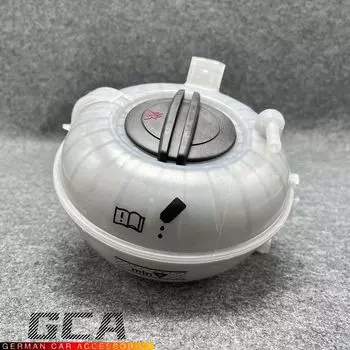 Автомобильный расширительный бачок охлаждающей жидкости 5Q 0121407 Для VW Golf MK7 Passat Audi A3 5Q 0121407 A