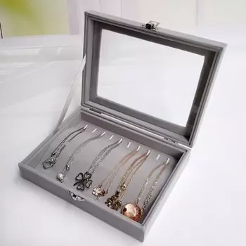 Бархатная шкатулка для украшений