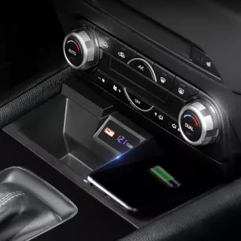 Беспроводной адаптер для зарядного устройства, быстрая зарядка 15 Вт, подходит для Mazda мобильный телефон 2018 2019 2020 2021