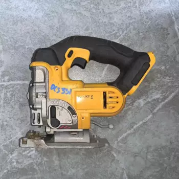 Беспроводной лобзик DeWalt DCS331N-XJ 18V XR, только б/у