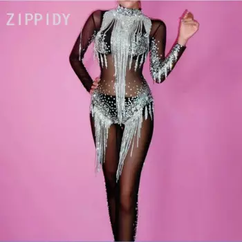 Блестящий серебристый женский комбинезон с кисточками и камнями