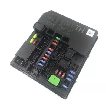 Блок предохранителей для Nissan Sentra Livina Tiida 284B7ED03A 284B7-ED03A