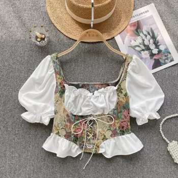 Блузка женская с квадратным вырезом и принтом