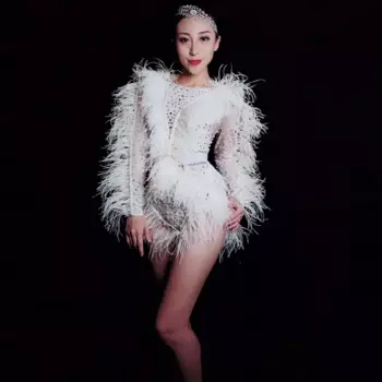 Боди с белыми перьями и жемчугом, одежда для сценического шоу, комбинезон с бриллиантами, сценическое шоу, купальник со стразами, праздничное платье