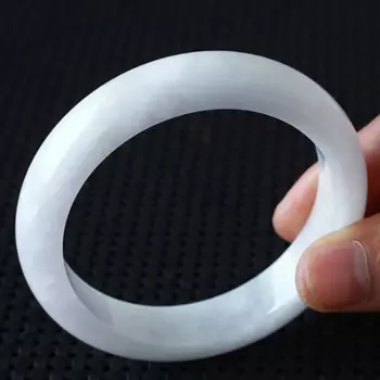 Браслет из Мьянмы из нефрита, 54-62 мм