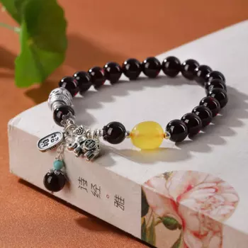 Браслет-Кольцо из серебра с натуральным гранатом