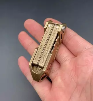 Бывшая в употреблении игрушка-антистресс EDC Yedc