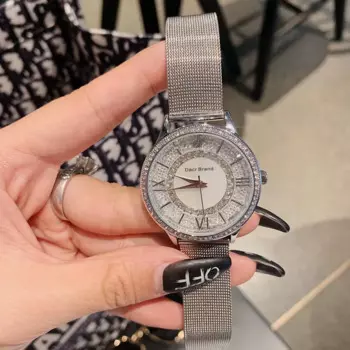 Часы женские кварцевые, летние, с подвижными цифрами и стальным браслетом