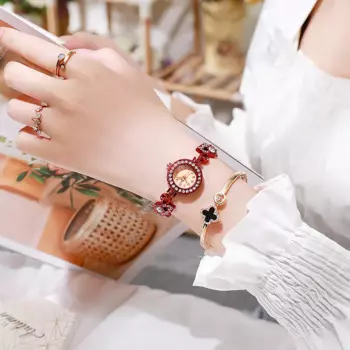 Часы женские кварцевые с маленьким циферблатом, студенческие модные маленькие универсальные простые маленькие женские часы с ремешком в Корейском стиле