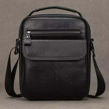 Черная кожаная мужская сумка через плечо