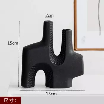 Черно-белая керамическая ваза LISM