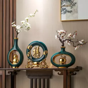 Керамическая ваза в китайском стиле