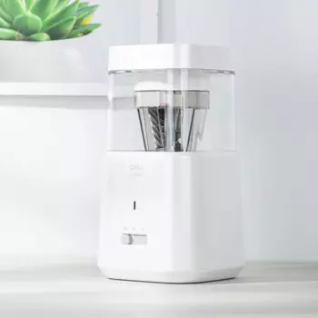 Электрическая точилка для карандашей Deli