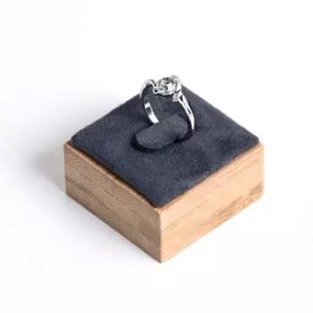 Деревянная шкатулка для колец