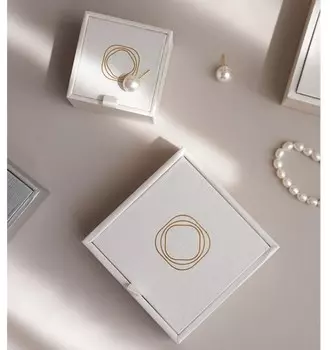 Деревянная шкатулка для ювелирных изделий белая