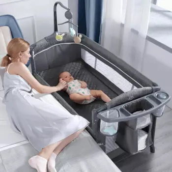Детская кроватка BabyBond, детская кроватка, упаковать и играть с простыней, пеленальный столик и музыкальный мобиль от новорожденных до малышей
