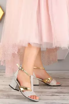 Детские босоножки Kiko 042 Elmnt Детские Босоножки на каблуке 5 см