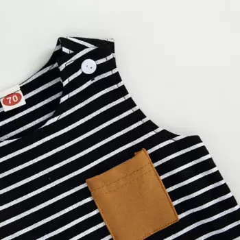 Детский летний комбинезон в полоску с круглым вырезом