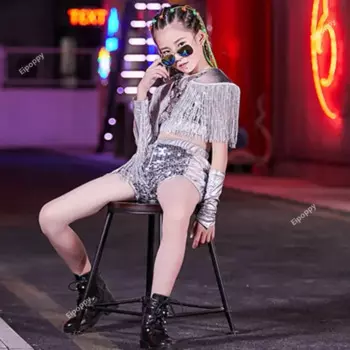 Детский танцевальный костюм в стиле хип-хоп