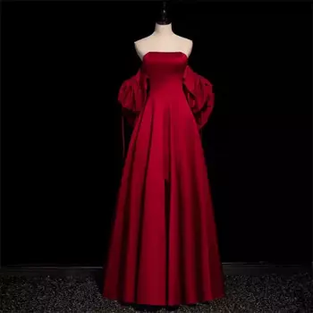 Длинное атласное вечернее платье с бантом, без бретелек