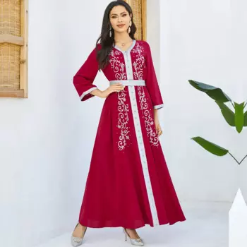 Длинное платье-макси с вышивкой из бисера