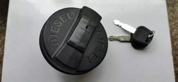 Для JCB BACKHOE - DIESEL топливный бак с 2 ключами (Часть № 332/F4780 331/11403)