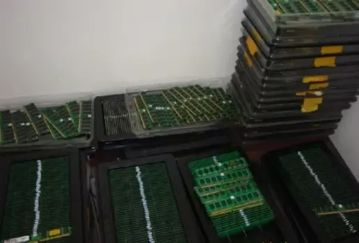 Для ноутбука 8GB 2RX8 1600mhz