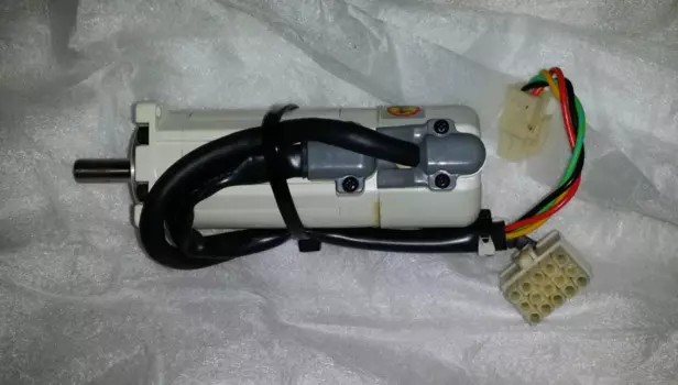 Двигатель MSM012A1A