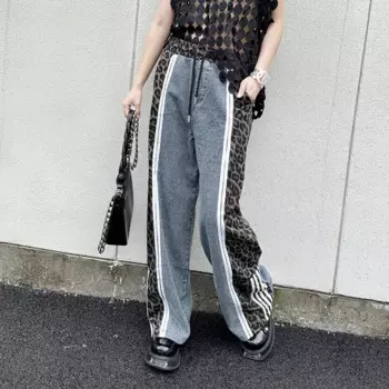 Джинсы с высокой талией, в стиле ретро