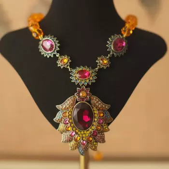 Европа и Америка тяжелая промышленность HD Ретро роскошное Элегантное Изысканное ремесло сияющее Кристалл Циркон 2024 новое ожерелье
