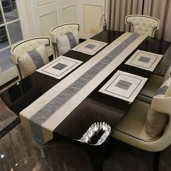 Фланелевая скатерть-дорожка BIT.FLY