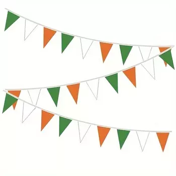 Флажки с клевером на день Святого Патрика