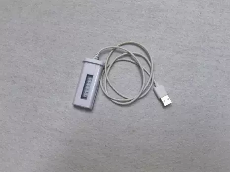 Фонарик Ручной с красным фонариком, улучшает Исцеление кожи