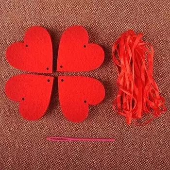 Гирлянда с красными сердечками Partigos