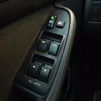 Главный регулятор питания окна кнопки переключателя панели управления для Toyota Corolla Verso 84820-0F030 848200F030