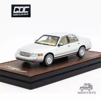 GOC 1:64 Форд Корона викторианская металлическая Серебряная ограниченная модель автомобиля под давлением 800