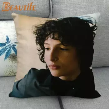Хлопково-льняная наволочка Finn Wolfhard 45x45 см