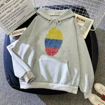 Худи женское зимнее в готическом стиле